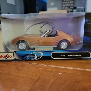Maisto 1970 Chevrolet Corvette 1:24 Die Cast car in box